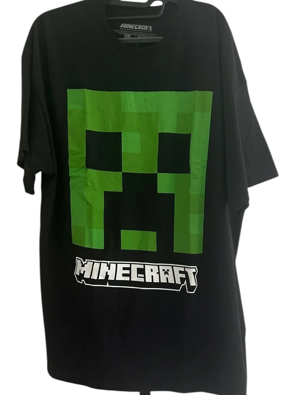 Minecraft Creeper Graphic Tee - Black & GreenSize XL